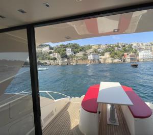 Gallery image of Yacht Lakura 55 in Naples