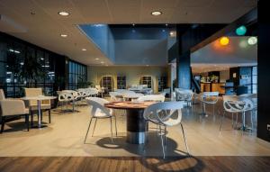 Restaurace v ubytování Hotel Chamartin The One