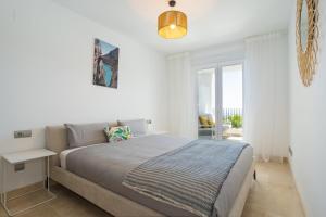 Kép Apartment in Elviria with sea view szállásáról Ojénben a galériában