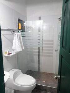 Ванна кімната в Beraka Boutique