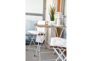 Zdjęcie z galerii obiektu Wola Prime 2-bedroom Apartment w Warszawie