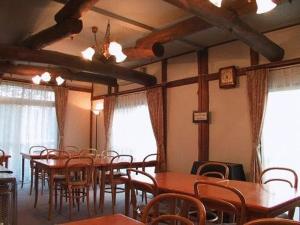 Restaurant ou autre lieu de restauration dans l'établissement Pension Logette Sanbois