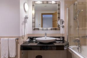 Um banheiro em Pestana Grand Ocean Resort Hotel