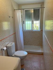 A bathroom at LA ANTIGUA CASA DEL ASTRONOMO Casa Rural