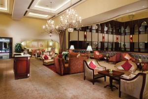 Posezení v ubytování Shangri-La Qaryat Al Beri, Abu Dhabi