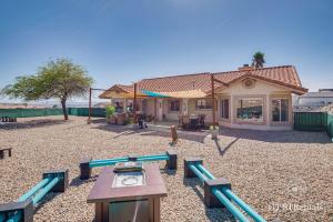 Gallery image of FRESHWATER FUN - Pet & Family Friendly with Great Location! in Bullhead City