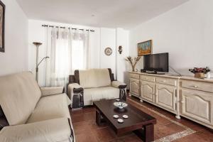 TV a/nebo společenská místnost v ubytování Casa Rural La Fontanita