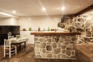 Fotografie z fotogalerie ubytování Casa Rural La Fontanita v destinaci El Real de San Vicente