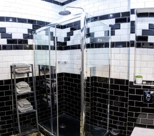 Salle de bains dans l'établissement Loft SSL insolite!!!