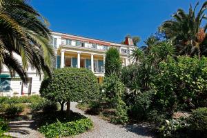 Galería fotográfica de Magnifique appartement d'époque avec Vue Mer 4 personnes avec terrasse Le Port Nice en Niza
