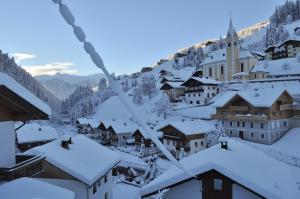 Ferienwohnung Dolomitenheim v zime