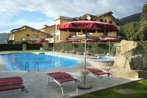 Bazén v ubytování Park Hotel La Pineta nebo v jeho okolí