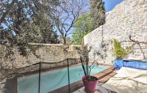 Πισίνα στο ή κοντά στο Lovely Home In Villeneuve De Berg
