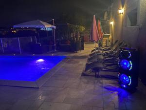Bazén v ubytovaní Magnifique Villa avec piscine Beaujolais alebo v jeho blízkosti