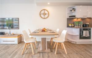 Kuchyň nebo kuchyňský kout v ubytování Baltic Village-Damp