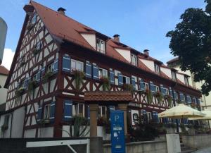 The facade or entrance of Hotel-Gasthof Bub