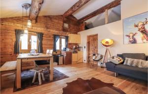 Гостиная зона в Amazing Home In Klsterle Am Arlberg With Wifi