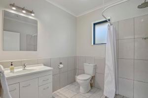 A bathroom at Linkwater 12 - Marlborough Sounds Holiday Unit