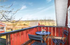 Balkón nebo terasa v ubytování Pet Friendly Apartment In Johannishus