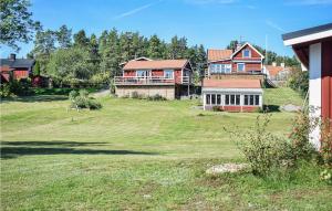 Zahrada ubytování 2 Bedroom Pet Friendly Home In Figeholm + 5 fotografií