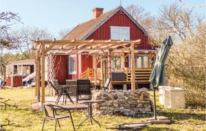 Herní místnost nebo prostor pro děti v ubytování 3 Bedroom Cozy Home In Ålem