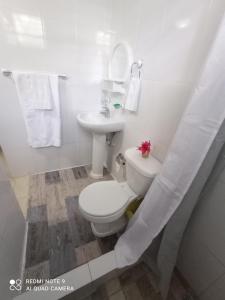 Kylpyhuone majoituspaikassa Paraiso Hortensia Ecolodge