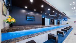 Bazén v ubytování Toyoko Inn Nagoya Meieki Minami nebo v jeho okolí