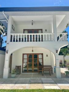 Façana o entrada de Agoho Resort