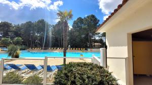 Zdjęcie z galerii obiektu Le Bambou - Saint-Jean-de-Monts - Piscine Jacuzzi Sauna Hammam w mieście Saint-Jean-de-Monts