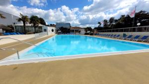 Zdjęcie z galerii obiektu Le Bambou - Saint-Jean-de-Monts - Piscine Jacuzzi Sauna Hammam w mieście Saint-Jean-de-Monts