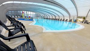 Zdjęcie z galerii obiektu Le Bambou - Saint-Jean-de-Monts - Piscine Jacuzzi Sauna Hammam w mieście Saint-Jean-de-Monts