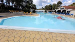 Zdjęcie z galerii obiektu Le Bambou - Saint-Jean-de-Monts - Piscine Jacuzzi Sauna Hammam w mieście Saint-Jean-de-Monts