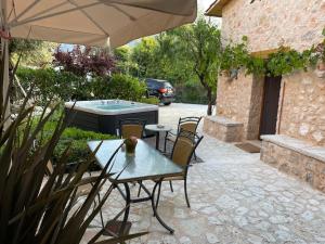 Photo de la galerie de l'établissement Villa Zacharenia, à Nikiana