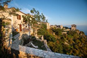 Foto dalla galleria di Villa Belvedere, Upper Qeparo a Himare