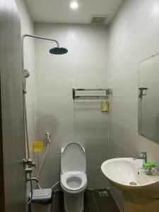 Phòng tắm tại Lex Homestay Hotel