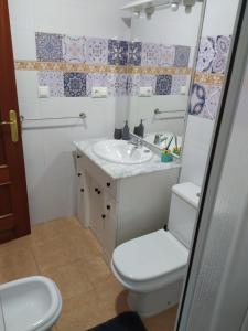 Koupelna v ubytování Apartamento cerca del centro histórico de Málaga II + 12 fotografií