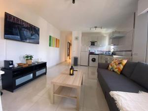 Kuchyň nebo kuchyňský kout v ubytování Apartamento Agata 208 Benalmádena 2 hermosas terrazas