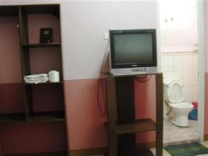 TV a/nebo společenská místnost v ubytování GV Hotel - Cagayan de Oro