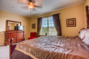 Cama ou camas em um quarto em Luxurious Condo wPrivate Balcony AMAZING View