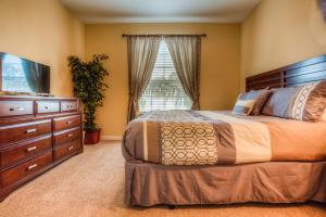 Cama ou camas em um quarto em Luxurious Condo wPrivate Balcony AMAZING View
