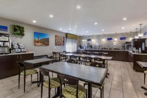 Restaurace v ubytování Best Western North Phoenix Hotel