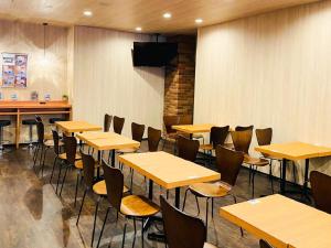 ห้องอาหารหรือที่รับประทานอาหารของ HOTEL LiVEMAX PREMIUM Nagoya Marunouchi