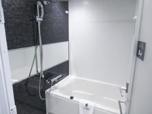ห้องน้ำของ HOTEL LiVEMAX PREMIUM Nagoya Marunouchi