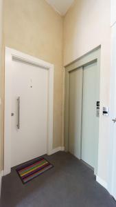 Zdjęcie z galerii obiektu RentalSevilla Cardenal Cervantes I w Sewilli