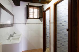 Koupelna v ubytování La Pata de Oca Hostal Rural y Albergue