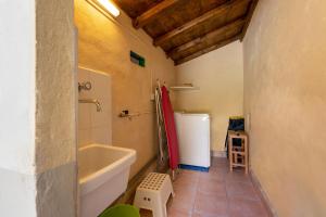 A bathroom at Terrazza Foscolo - Flo Apartments