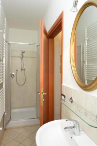 A bathroom at Terrazza Foscolo - Flo Apartments