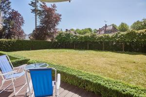 Ogród w obiekcie Apartamenty Świnoujście - Apartament kapitański Rezydencja Żeromskiego