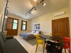 Posezení v ubytování Segesdy Villa + 18 fotografií