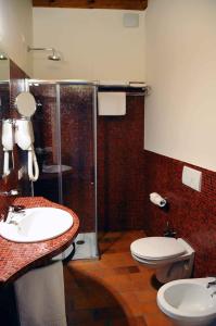 Koupelna v ubytování Hotel Albergo al Sole